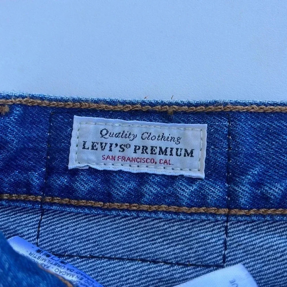 Levi's 501 Premium Women's Distressed Denim Cutoff Jean Shorts 28‎ Hi Waist - Picture 5 of 11